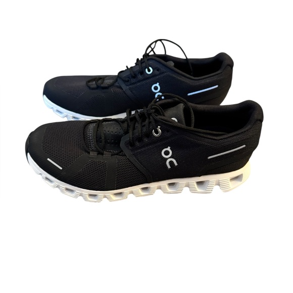 On Running Black and White Athletic Shoes Women’s Size 8.5 - Picture 4 of 8